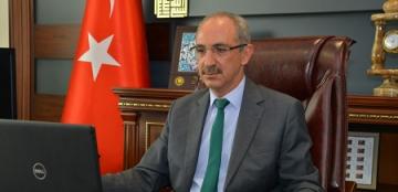 YÖK BAŞKANI PİLOT ÜNİVERSİTE REKTÖRLERİNDEN BİLGİ ALDI