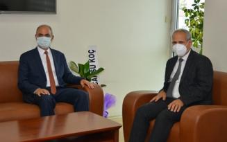 Rektör Karakaya Başhekim Doç. Dr. Ali Güneş’i ziyaret etti