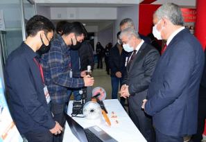Fen Lisesi öğrencilerinden TÜBİTAK Bilim Fuarı