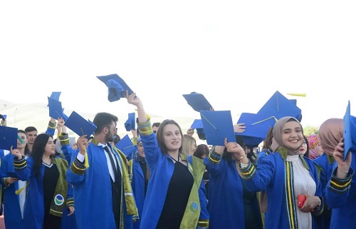 KAEÜ 3.264 öğrenciyi mezun etti